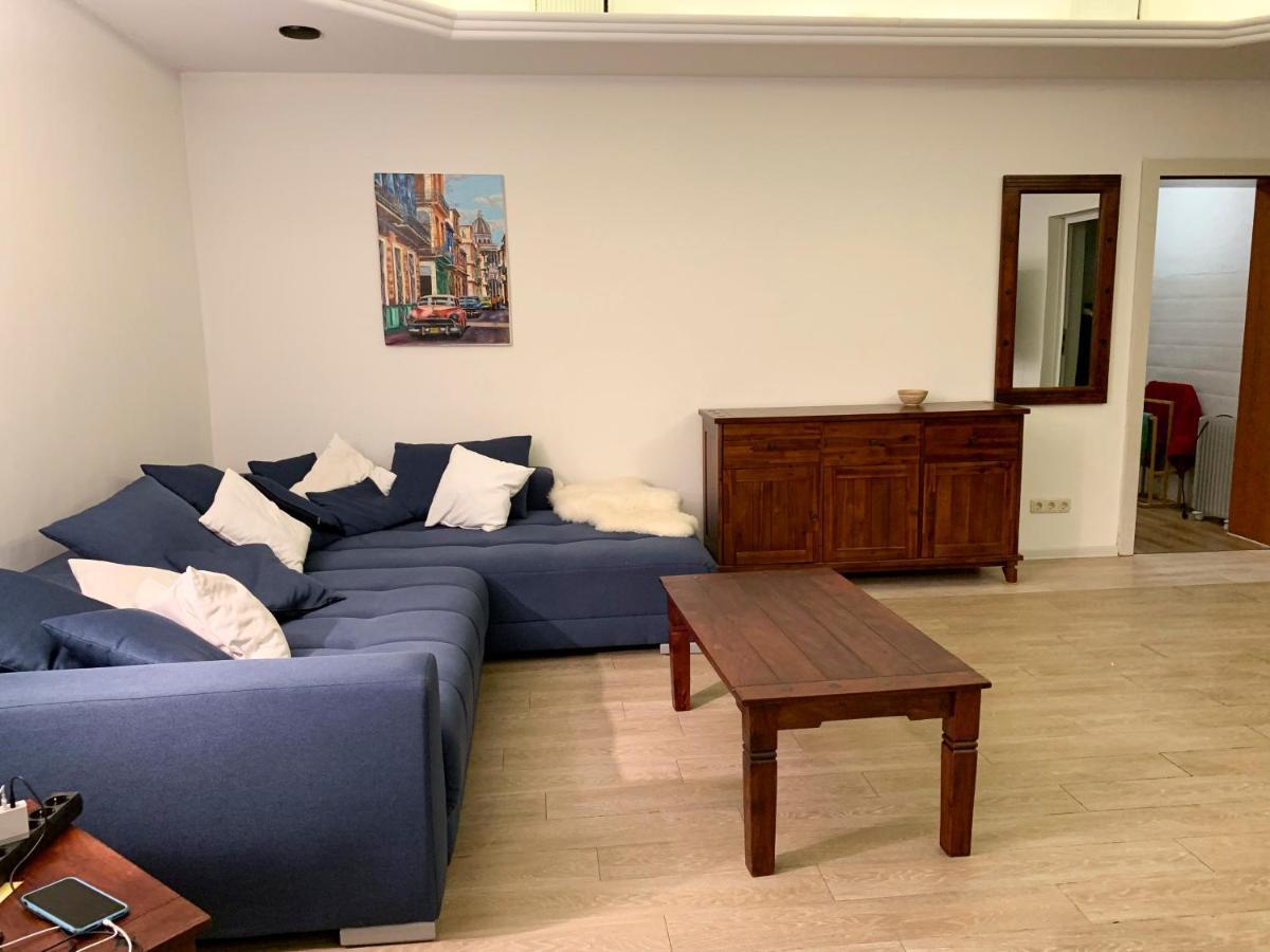 Grosse & Voll Ausgestattete Apartments, Studios, Doppelzimmer, Workspace, Parkplatz, Netflix, Prime & Schnelles Wifi In Ruhiger Lage Mit Garten Rudolstadt Exterior photo