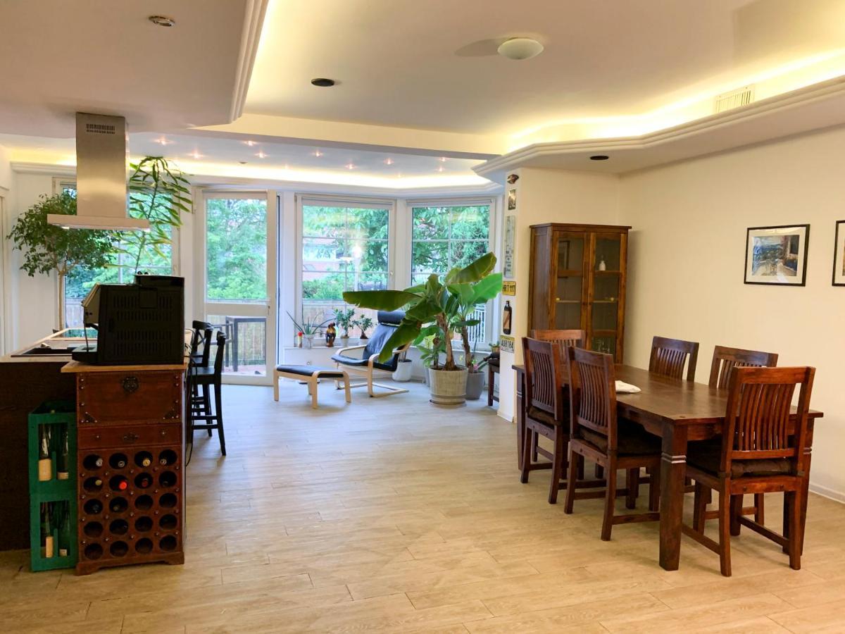 Grosse & Voll Ausgestattete Apartments, Studios, Doppelzimmer, Workspace, Parkplatz, Netflix, Prime & Schnelles Wifi In Ruhiger Lage Mit Garten Rudolstadt Exterior photo