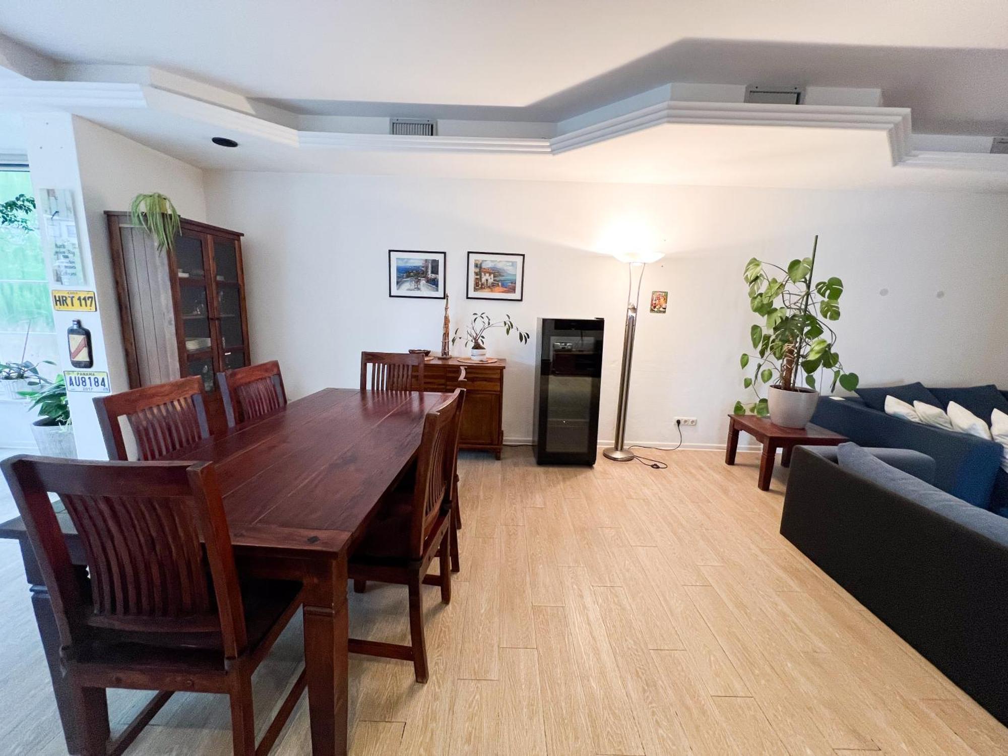 Grosse & Voll Ausgestattete Apartments, Studios, Doppelzimmer, Workspace, Parkplatz, Netflix, Prime & Schnelles Wifi In Ruhiger Lage Mit Garten Rudolstadt Exterior photo